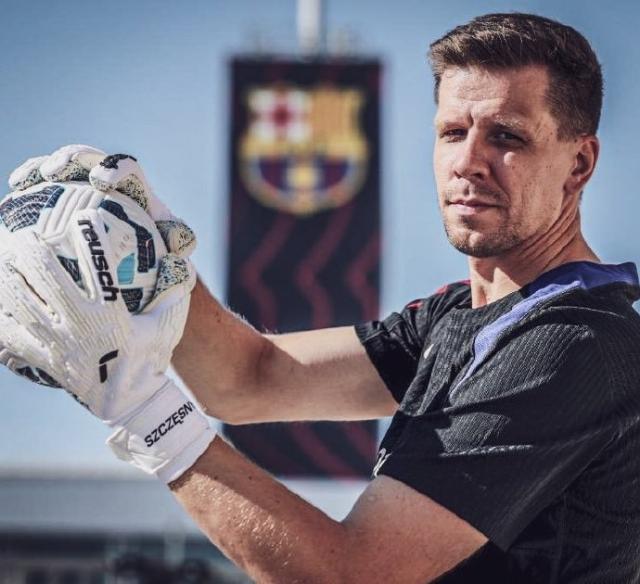 kaiyun sports-什琴斯尼：复出加盟巴萨想夺欧冠，让我打替补也行