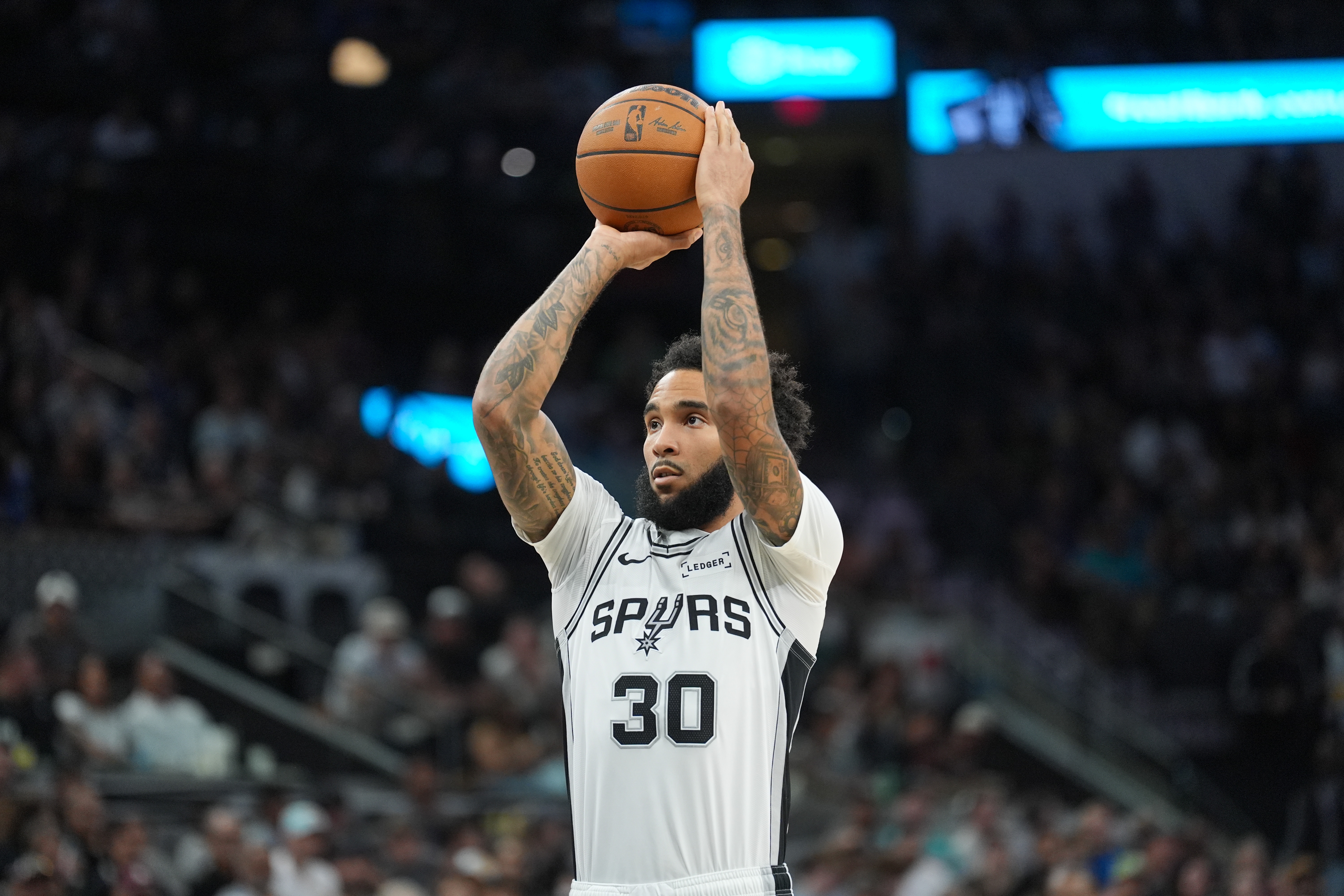 年终大战得分榜！火箭登53分造极境 077杜兰特上榜 近4旬乔詹在列