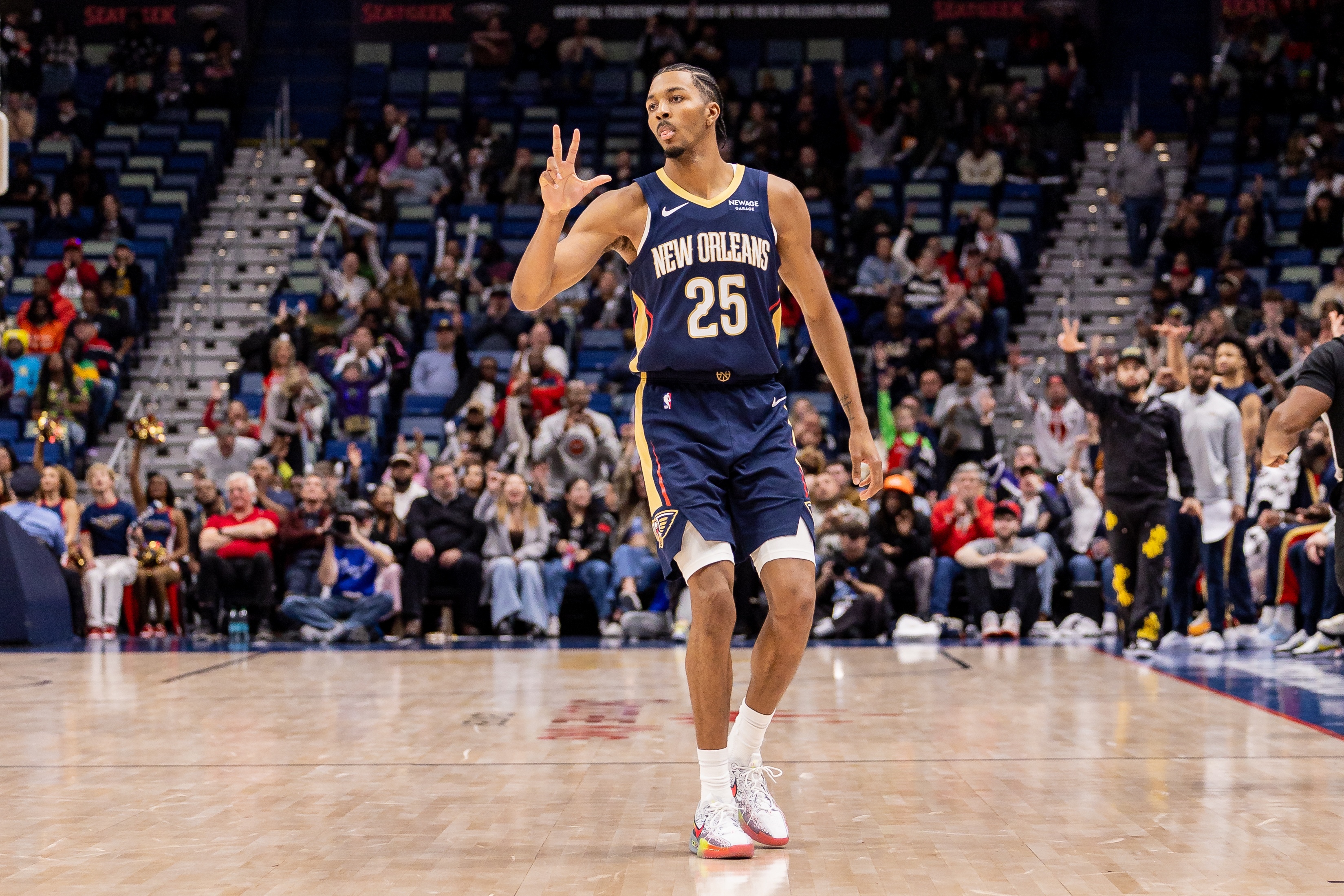 kaiyun sports-攻防俱佳！墨菲15中9砍下32分3板3助3断 罚球12中12